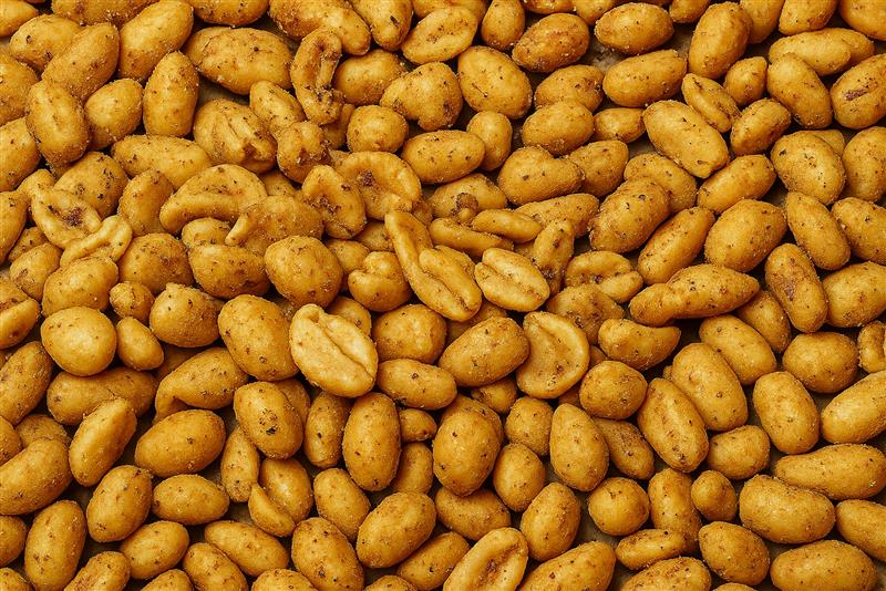 How Dee’s Nuts Supports Local Farmers at The Great American Peanut Festival