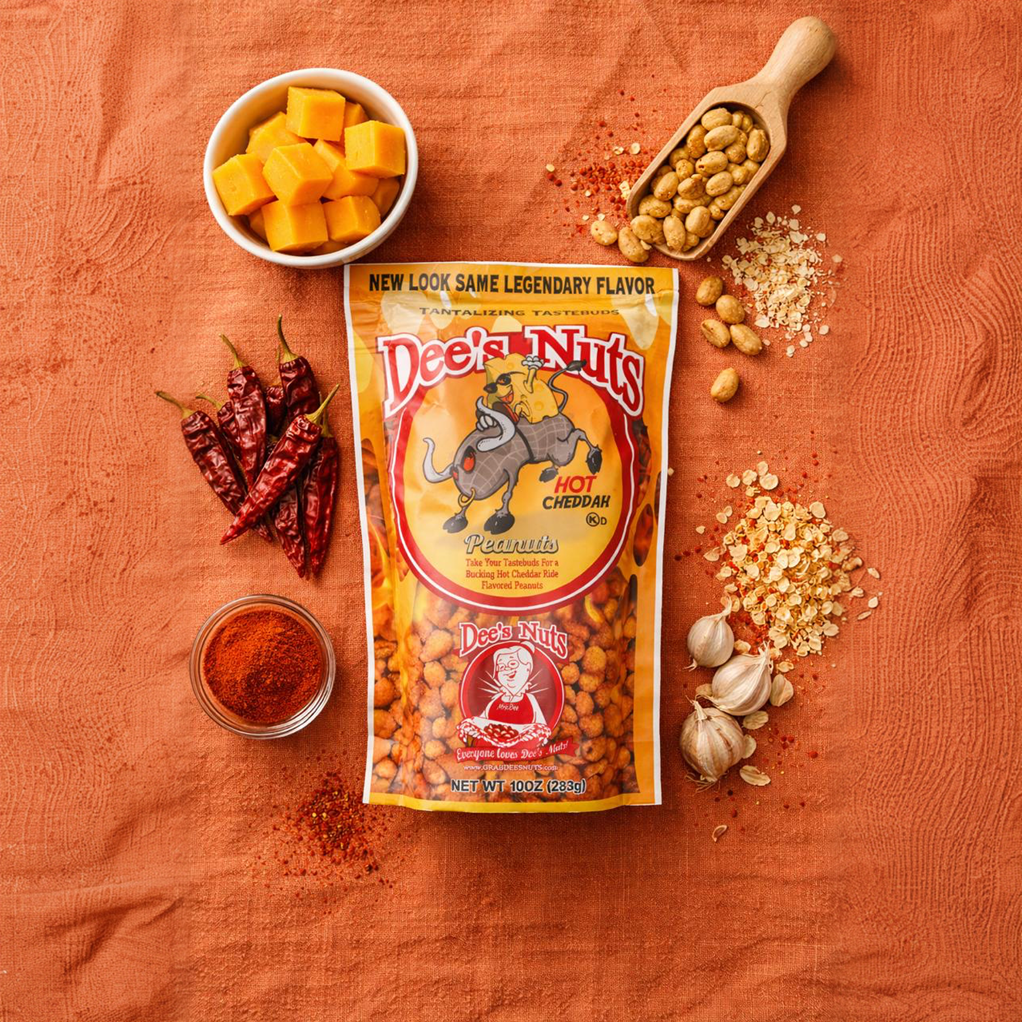 Hot Cheddah Gourmet Peanuts  10 Oz Bag